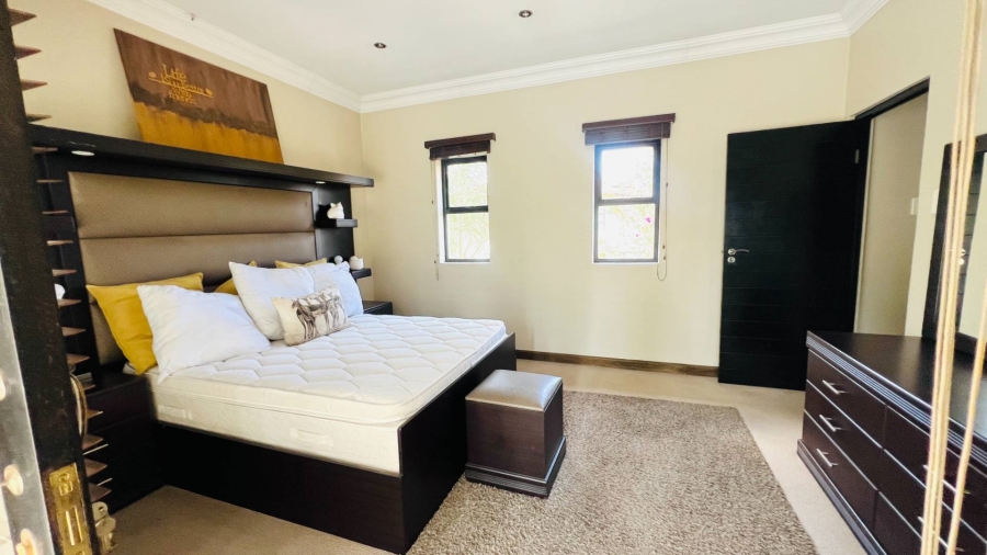 To Let 5 Bedroom Property for Rent in Midstream Estate Gauteng