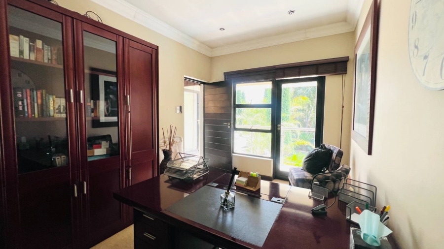 To Let 5 Bedroom Property for Rent in Midstream Estate Gauteng