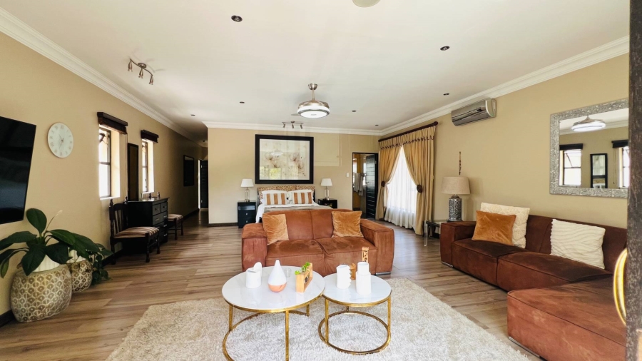 To Let 5 Bedroom Property for Rent in Midstream Estate Gauteng