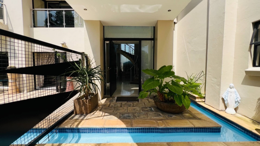 To Let 5 Bedroom Property for Rent in Midstream Estate Gauteng