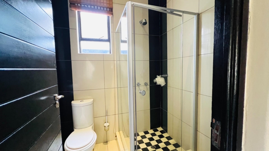 To Let 5 Bedroom Property for Rent in Midstream Estate Gauteng