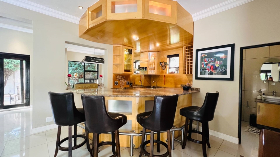 To Let 5 Bedroom Property for Rent in Midstream Estate Gauteng