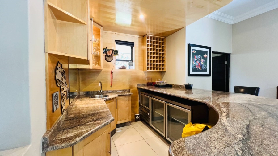 To Let 5 Bedroom Property for Rent in Midstream Estate Gauteng