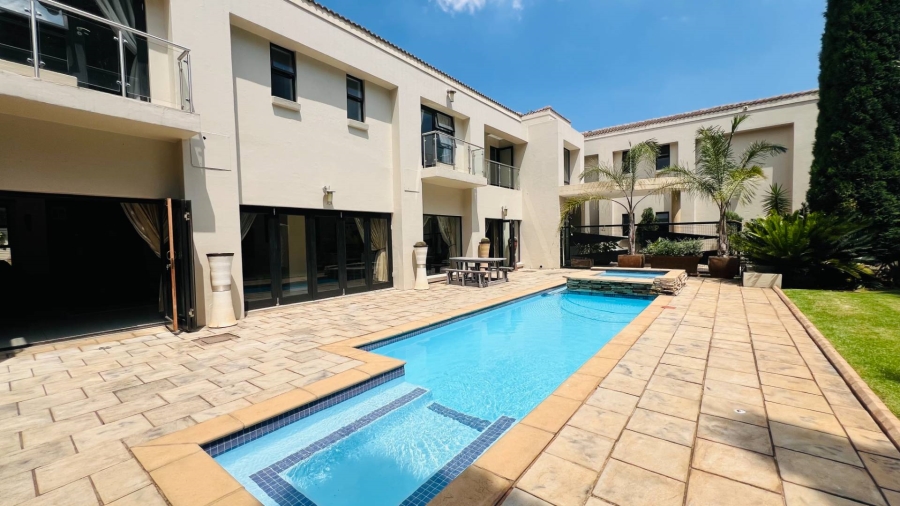 To Let 5 Bedroom Property for Rent in Midstream Estate Gauteng