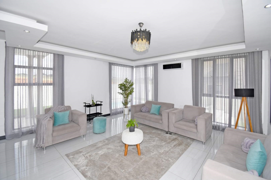 4 Bedroom Property for Sale in Blue Valley Golf Estate Gauteng