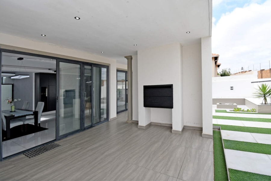 4 Bedroom Property for Sale in Blue Valley Golf Estate Gauteng