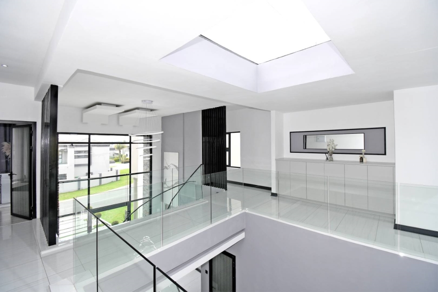 4 Bedroom Property for Sale in Blue Valley Golf Estate Gauteng