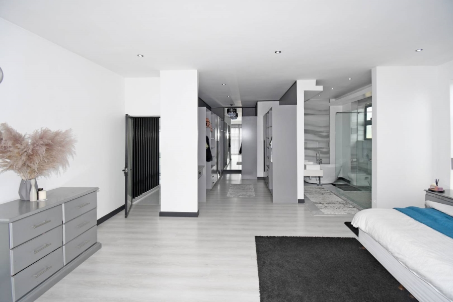 4 Bedroom Property for Sale in Blue Valley Golf Estate Gauteng