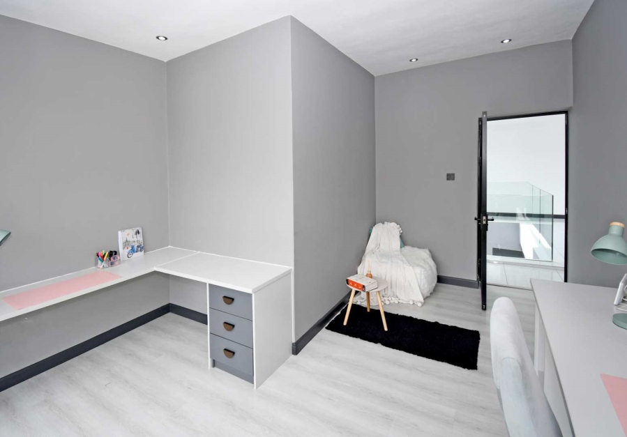 4 Bedroom Property for Sale in Blue Valley Golf Estate Gauteng