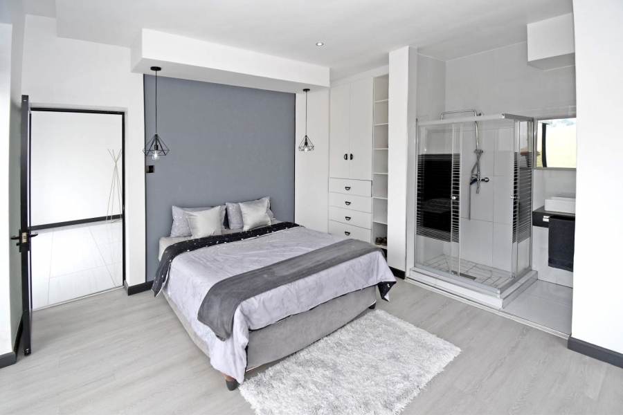 4 Bedroom Property for Sale in Blue Valley Golf Estate Gauteng