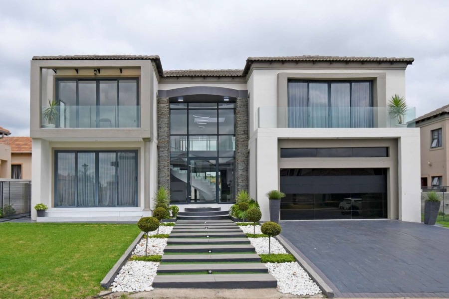 4 Bedroom Property for Sale in Blue Valley Golf Estate Gauteng