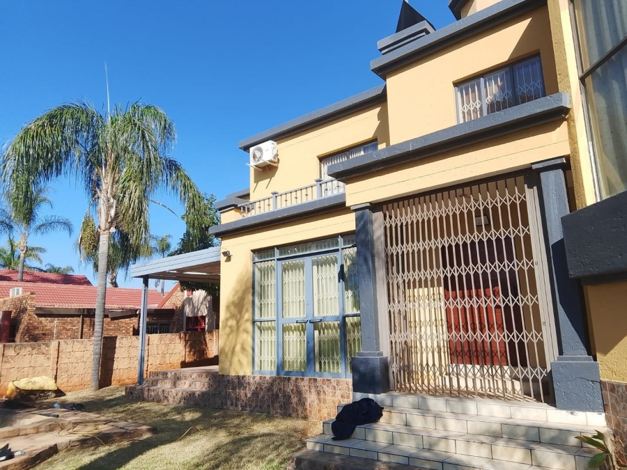 4 Bedroom Property for Sale in Amandasig Gauteng
