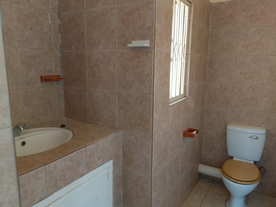 4 Bedroom Property for Sale in Amandasig Gauteng