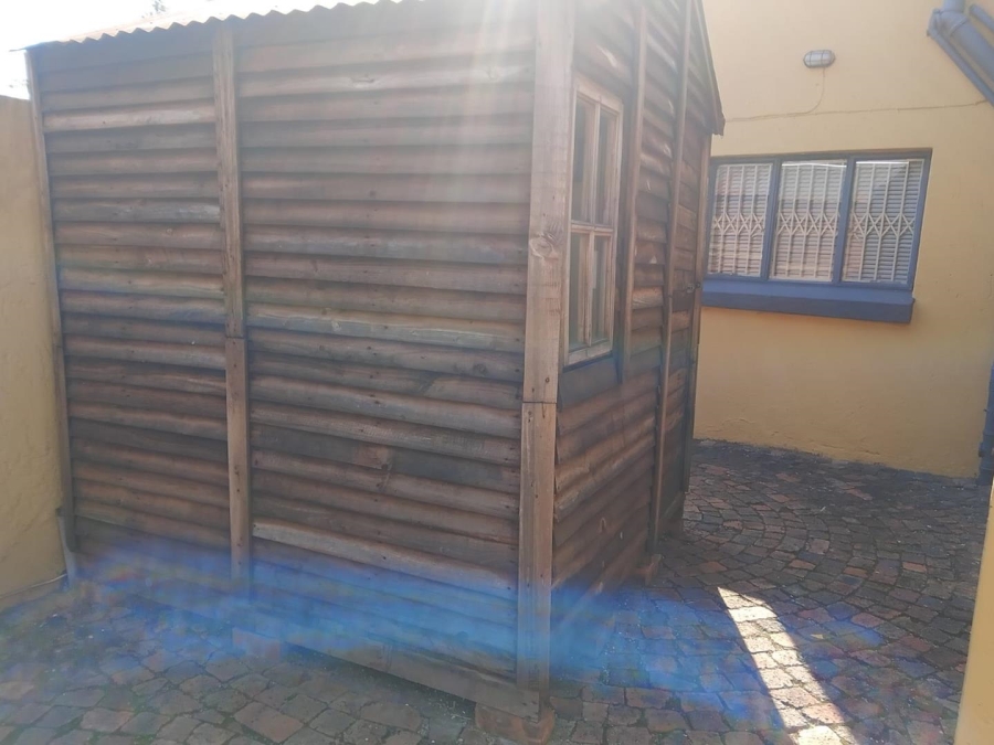 4 Bedroom Property for Sale in Amandasig Gauteng