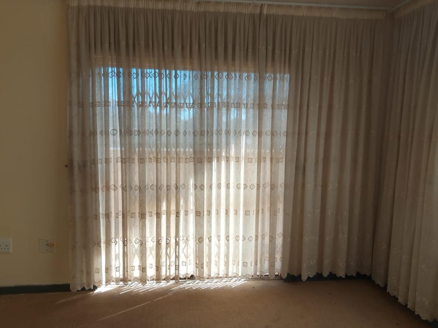 4 Bedroom Property for Sale in Amandasig Gauteng