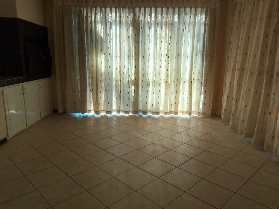 4 Bedroom Property for Sale in Amandasig Gauteng