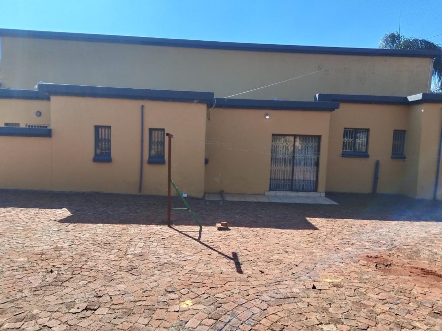 4 Bedroom Property for Sale in Amandasig Gauteng