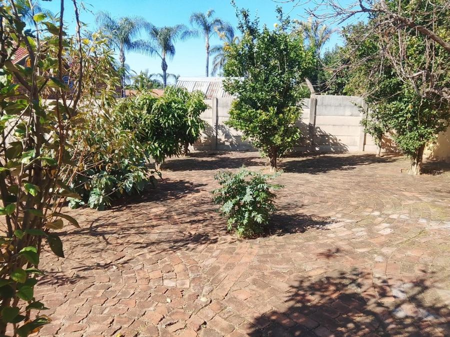 4 Bedroom Property for Sale in Amandasig Gauteng