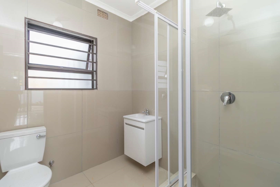 1 Bedroom Property for Sale in Hurlingham Manor Gauteng