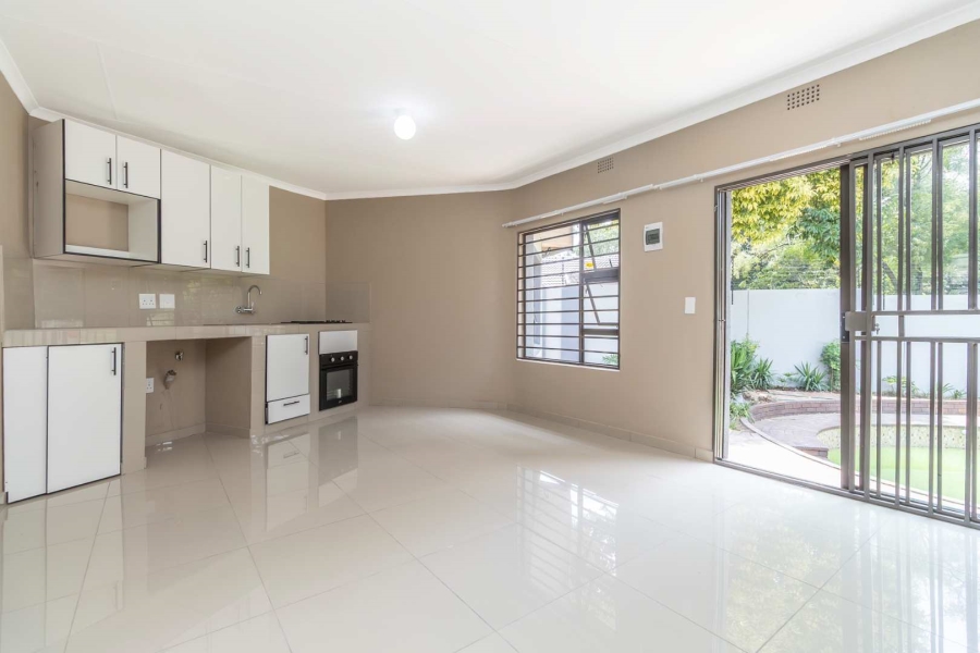 1 Bedroom Property for Sale in Hurlingham Manor Gauteng