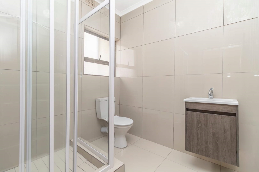 To Let 1 Bedroom Property for Rent in Hurlingham Manor Gauteng