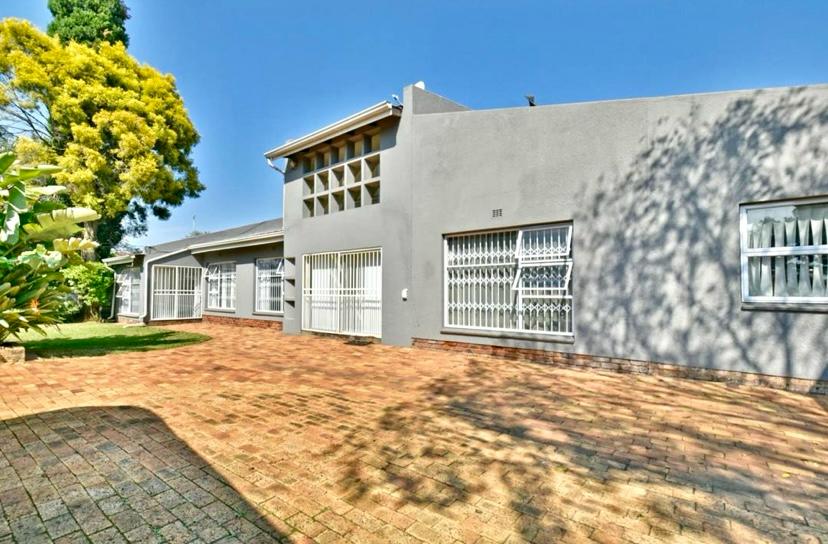 4 Bedroom Property for Sale in Brackenhurst Gauteng