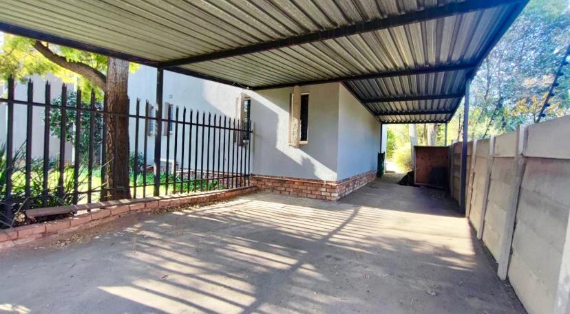 4 Bedroom Property for Sale in Brackenhurst Gauteng