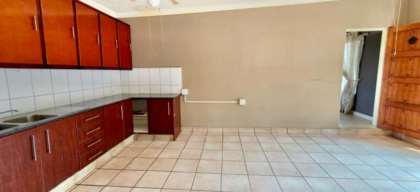 3 Bedroom Property for Sale in Brackenhurst Gauteng