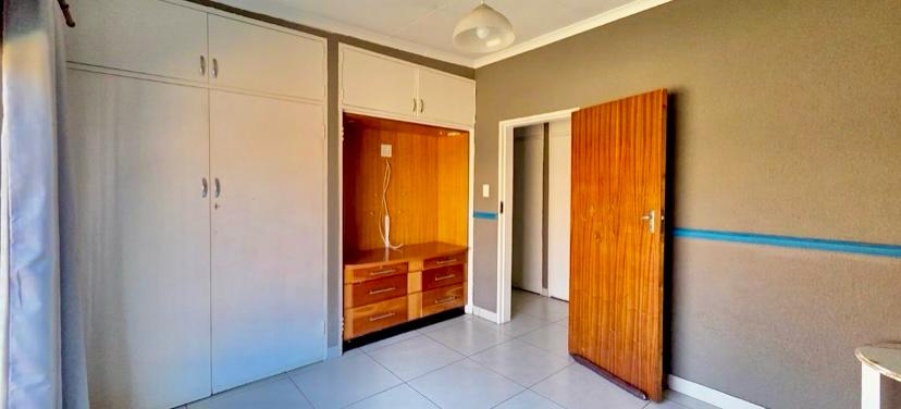 3 Bedroom Property for Sale in Brackenhurst Gauteng