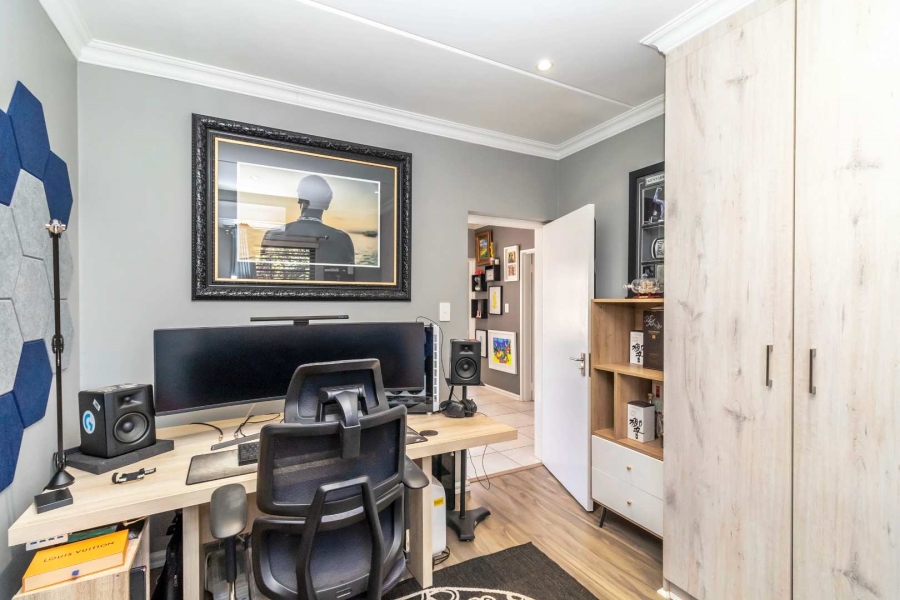 To Let 3 Bedroom Property for Rent in Homes Haven Gauteng