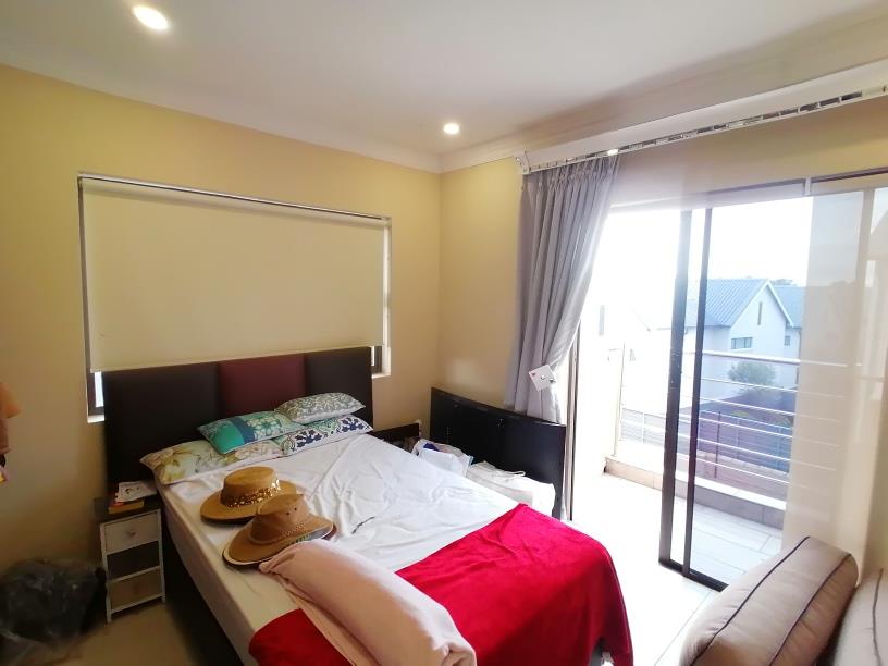 To Let 5 Bedroom Property for Rent in Pinehaven Gauteng