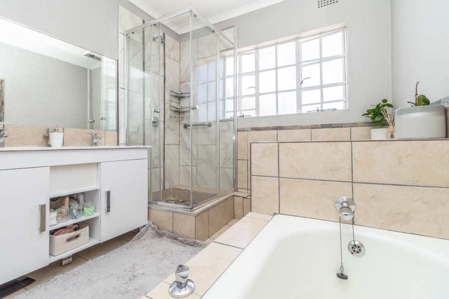 2 Bedroom Property for Sale in Edenburg Gauteng