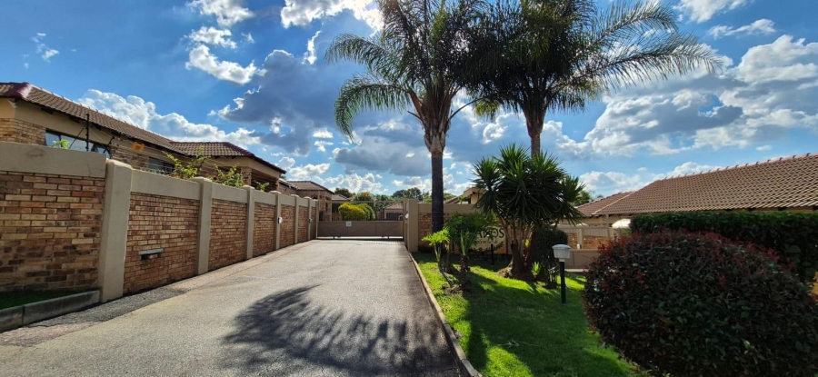3 Bedroom Property for Sale in Sundowner Gauteng