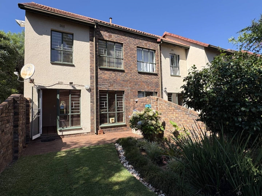 3 Bedroom Property for Sale in Hennopspark Gauteng