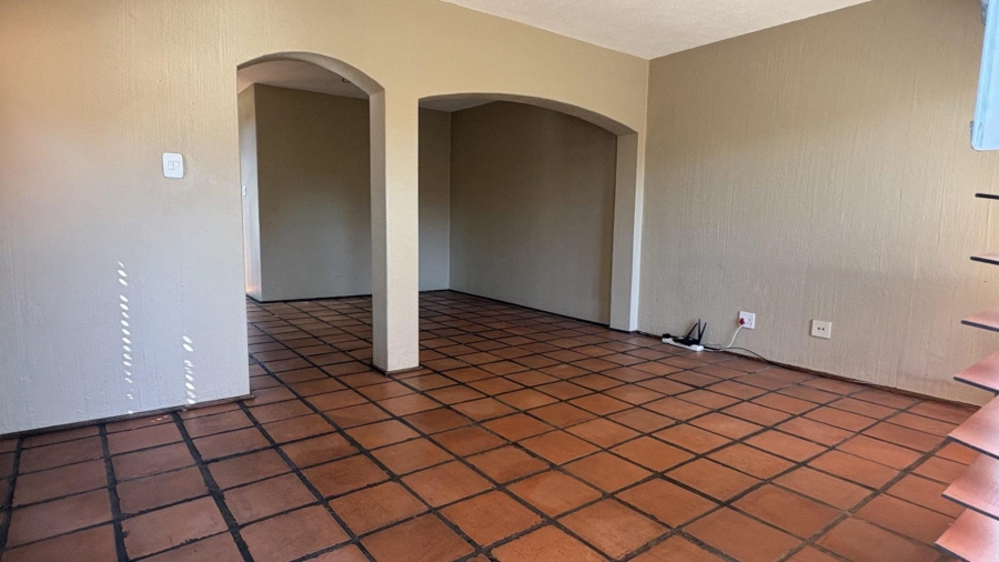 3 Bedroom Property for Sale in Hennopspark Gauteng