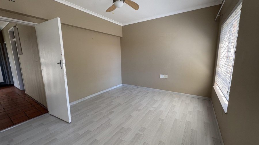 3 Bedroom Property for Sale in Hennopspark Gauteng