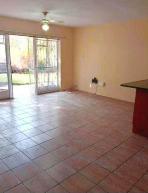 To Let 1 Bedroom Property for Rent in Oaklands Gauteng