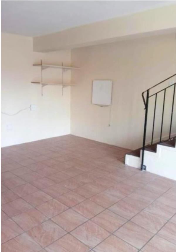 To Let 1 Bedroom Property for Rent in Oaklands Gauteng