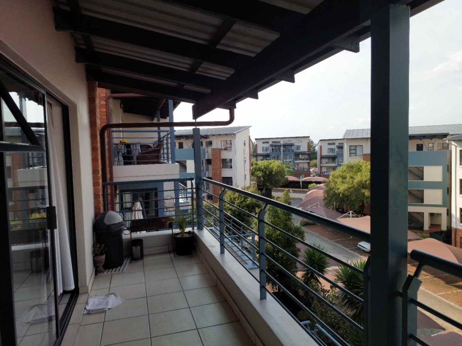 2 Bedroom Property for Sale in Greenstone Gate Gauteng