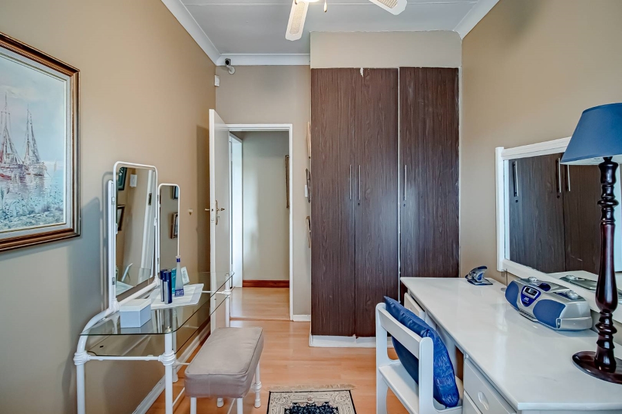 6 Bedroom Property for Sale in Eldoraigne Gauteng