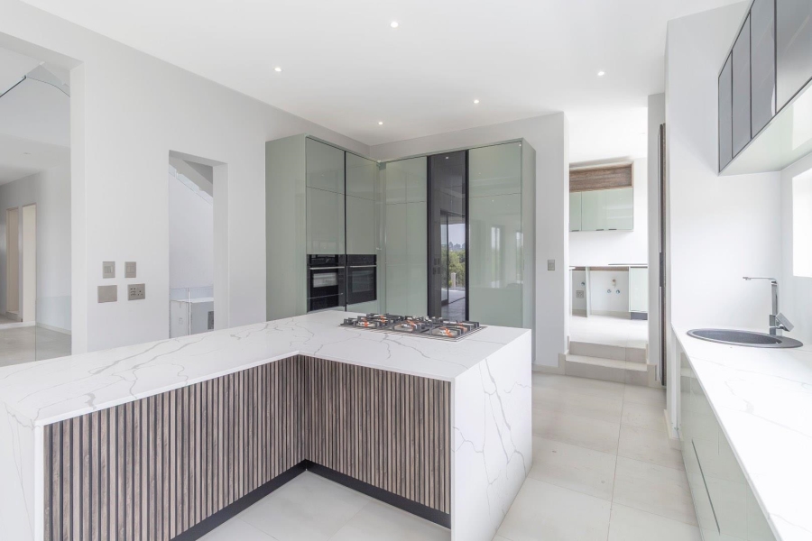 To Let 5 Bedroom Property for Rent in Waterfall Country Estate Gauteng