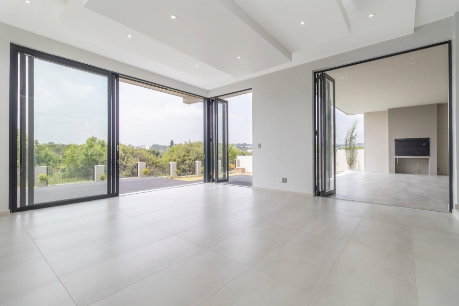 To Let 5 Bedroom Property for Rent in Waterfall Country Estate Gauteng