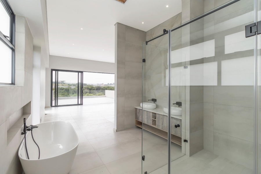 To Let 5 Bedroom Property for Rent in Waterfall Country Estate Gauteng