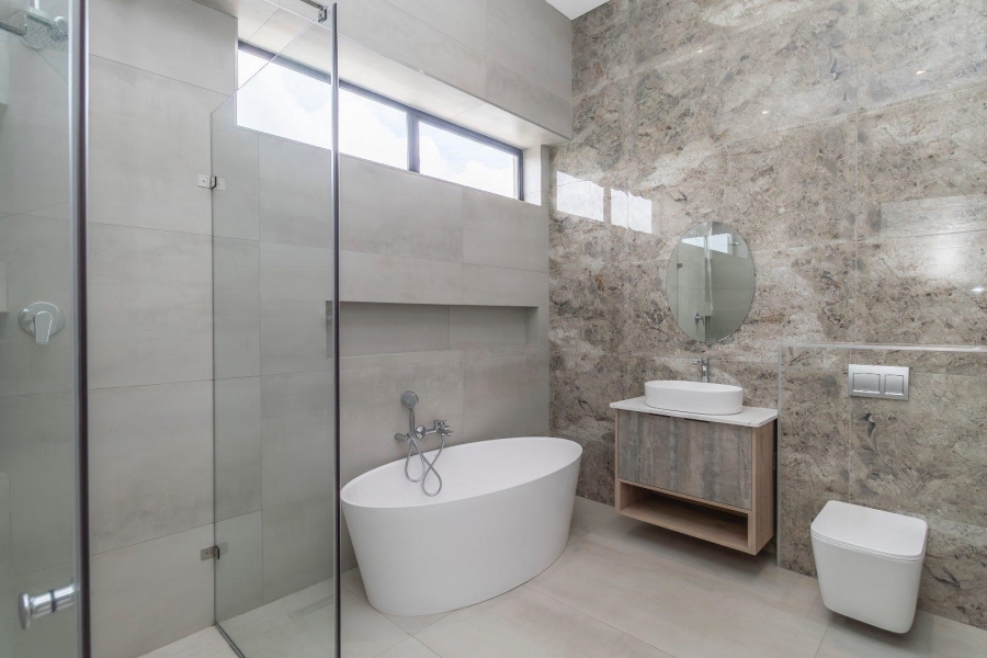 To Let 5 Bedroom Property for Rent in Waterfall Country Estate Gauteng