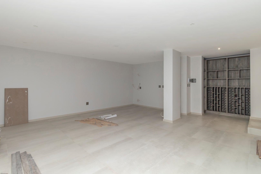 To Let 5 Bedroom Property for Rent in Waterfall Country Estate Gauteng