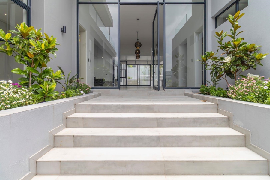 5 Bedroom Property for Sale in Waterfall Country Estate Gauteng