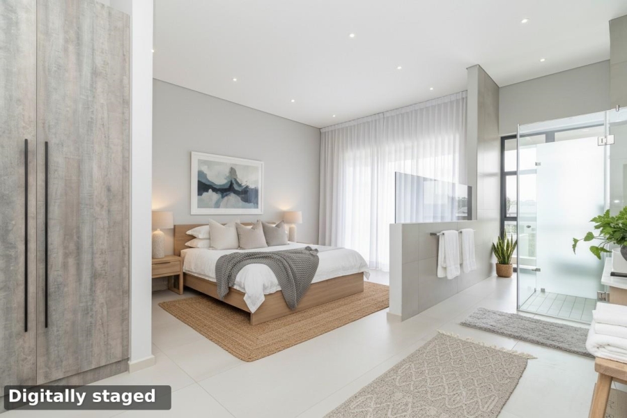 5 Bedroom Property for Sale in Waterfall Country Estate Gauteng