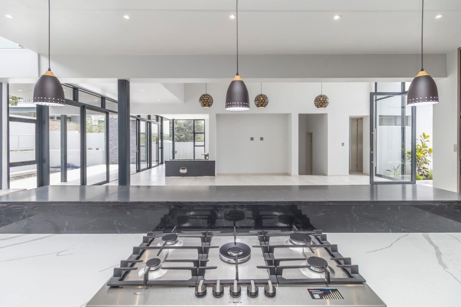 5 Bedroom Property for Sale in Waterfall Country Estate Gauteng