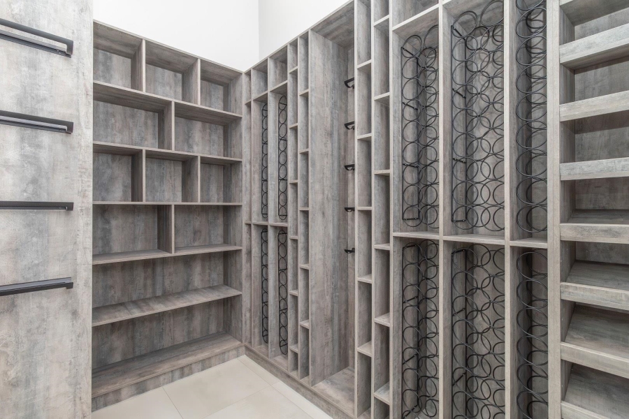 5 Bedroom Property for Sale in Waterfall Country Estate Gauteng