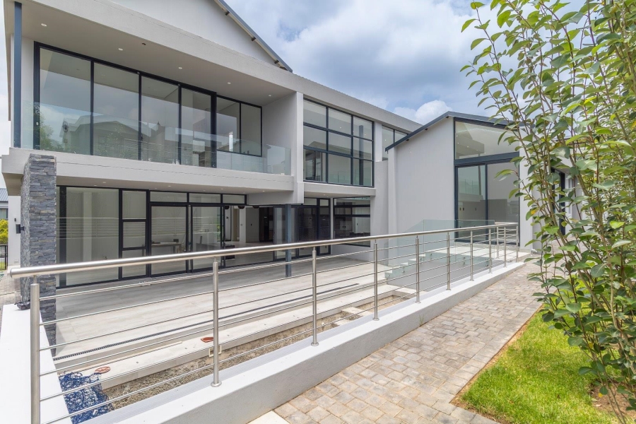 5 Bedroom Property for Sale in Waterfall Country Estate Gauteng